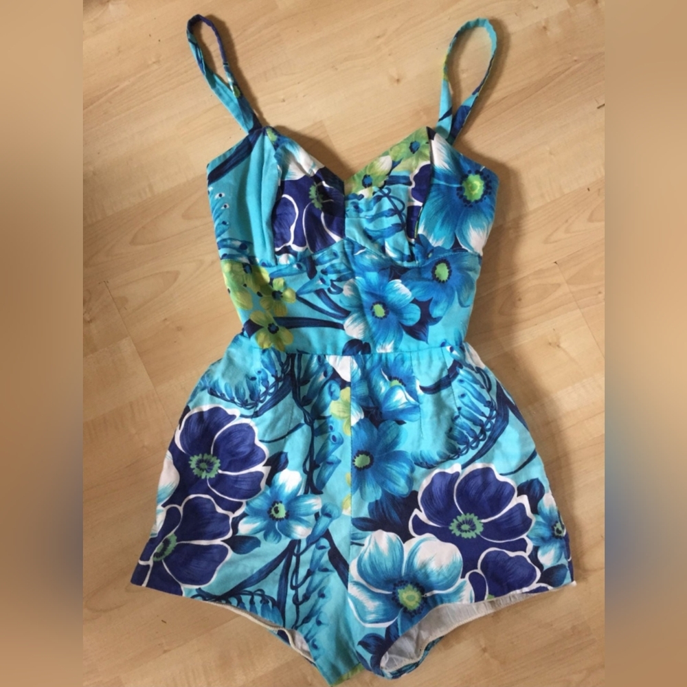 Vintage playsuit XS